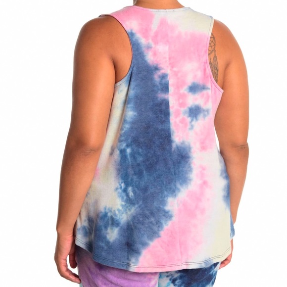 Gibsonlook Elizabeth Printed Racer Tank - Picture 3 of 3